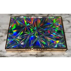 BOBBI BROWN Luxe Eye and Cheek
Palette ~ Incandescent Glow ~ 2022
Holiday